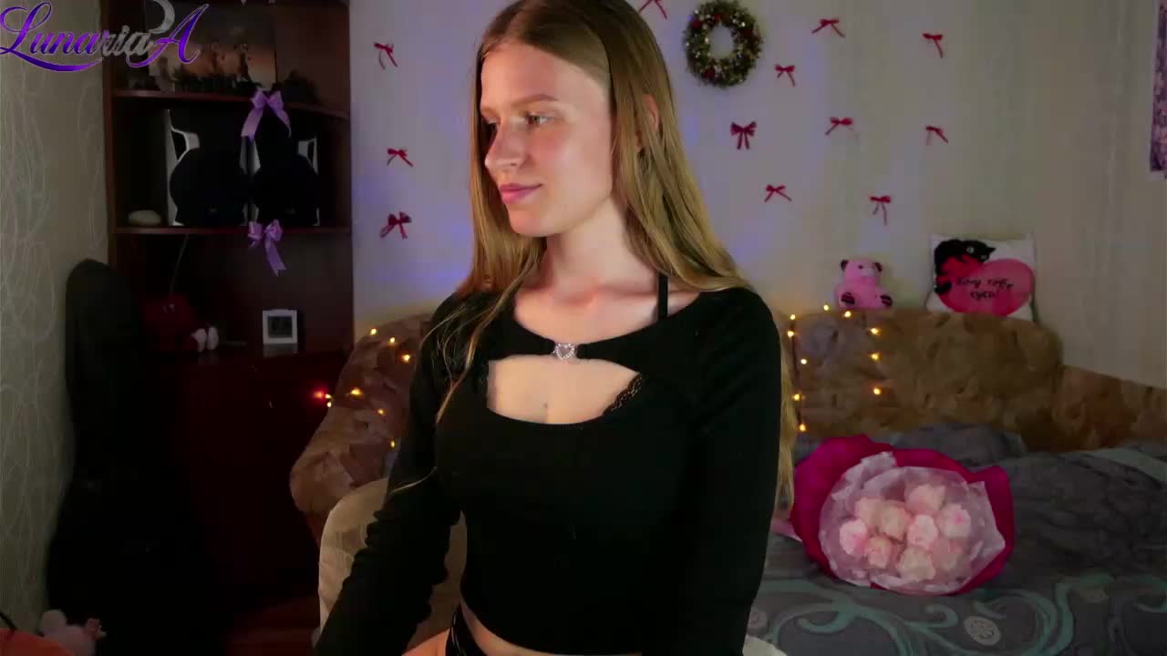 Lunariaaa Adult Chat May 19, 2026