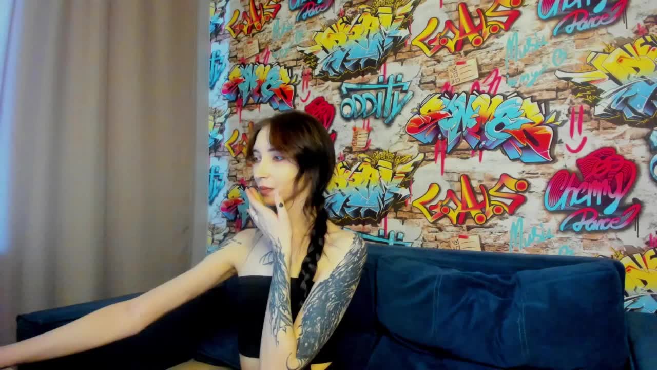 Ellen-Hops Adult Chat May 19, 2026