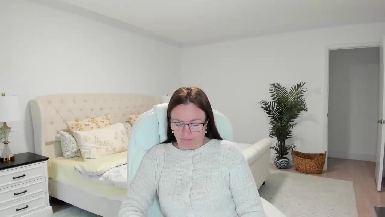 -Michelle- Adult Chat May 19, 2026