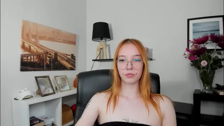 foxsonya Adult Chat May 19, 2026