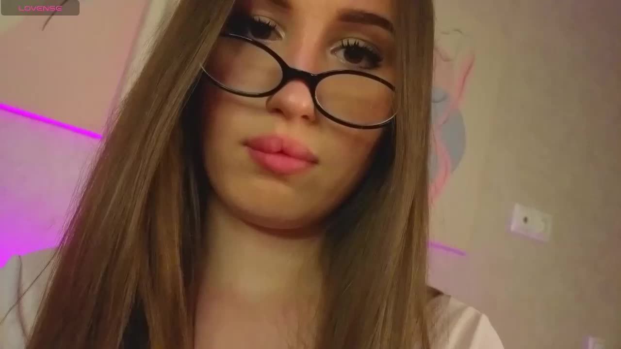 Emily-Lews Adult Chat May 20, 2026