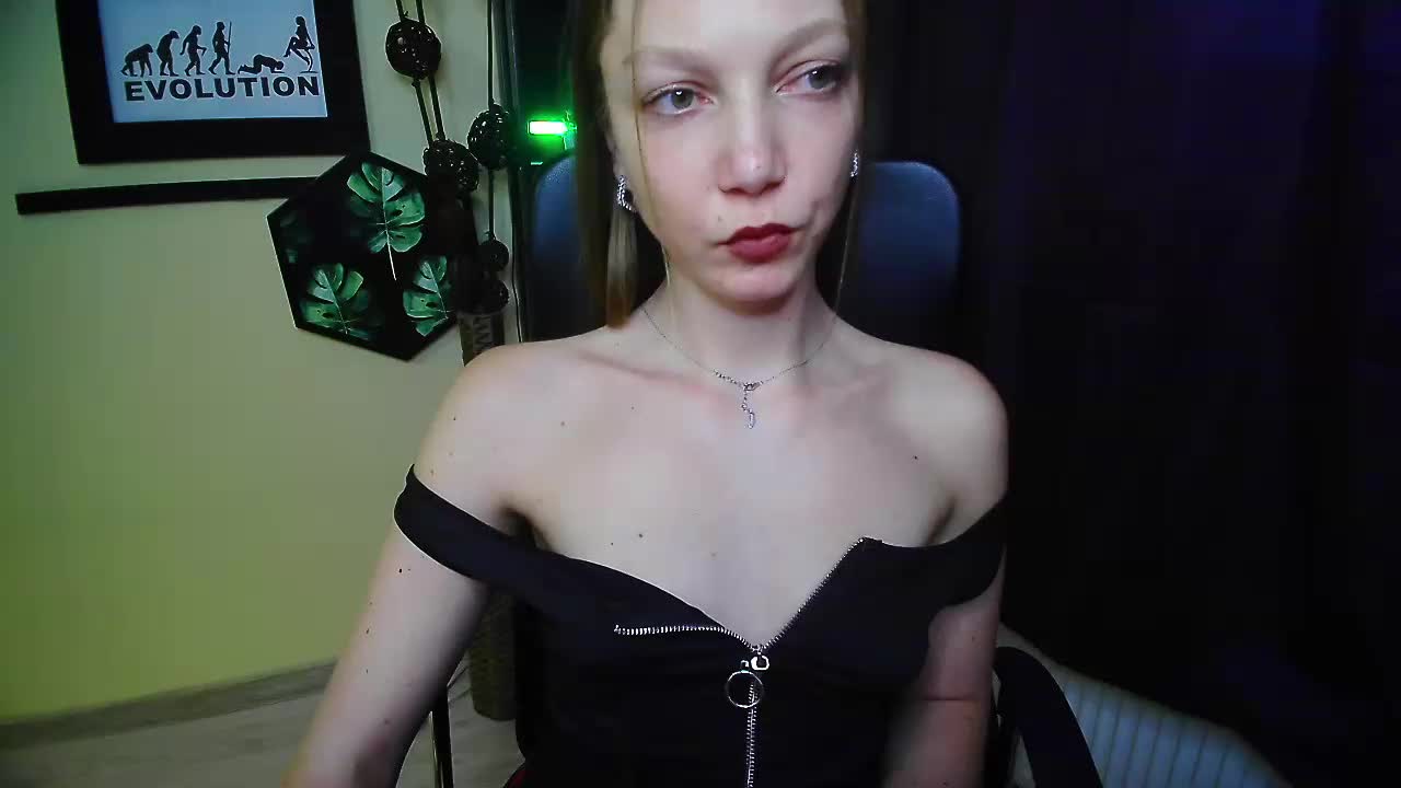 EmillyExtasy Adult Chat May 21, 2026