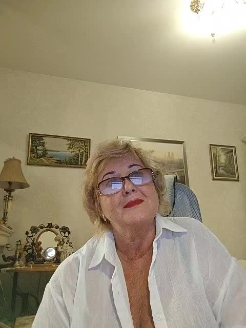 KarinkaSweet Adult Chat May 20, 2026
