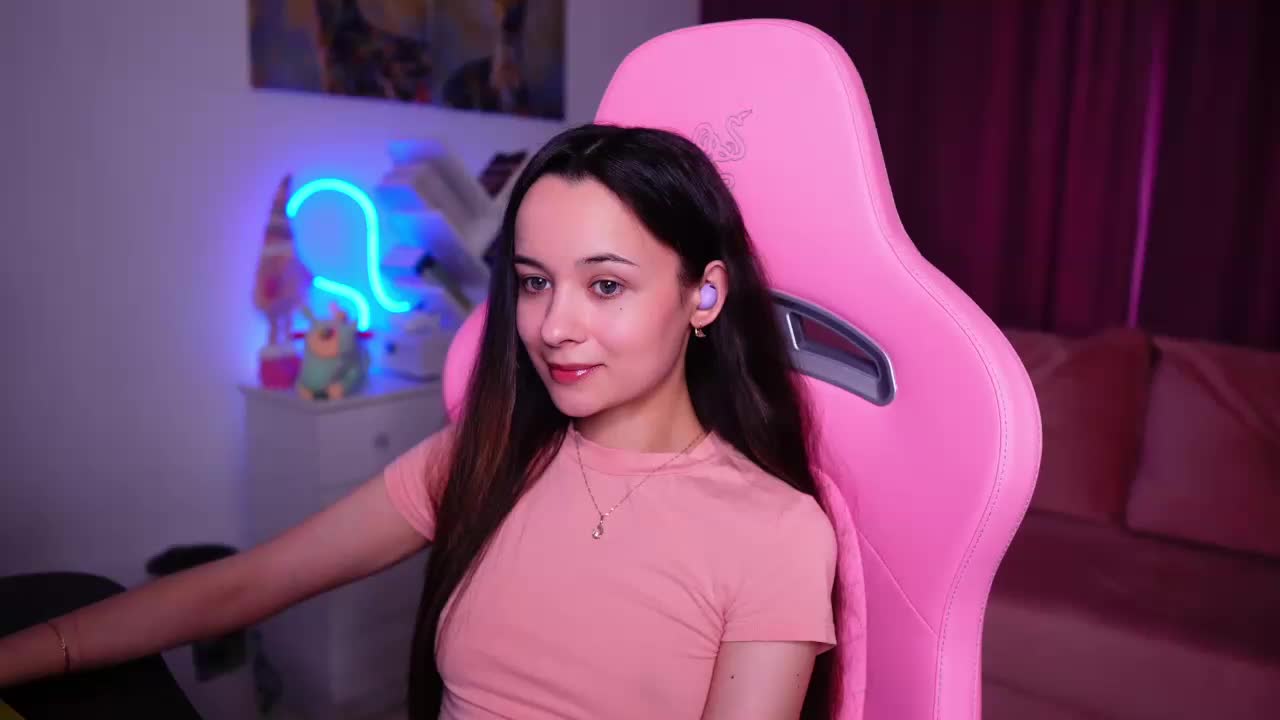 JuicyAngel Adult Chat May 20, 2026
