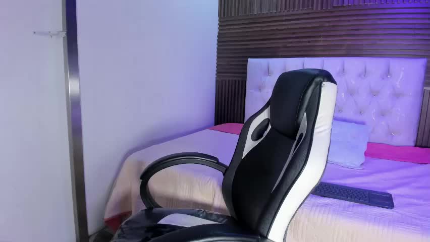 emilymora1_ Adult Chat May 20, 2026