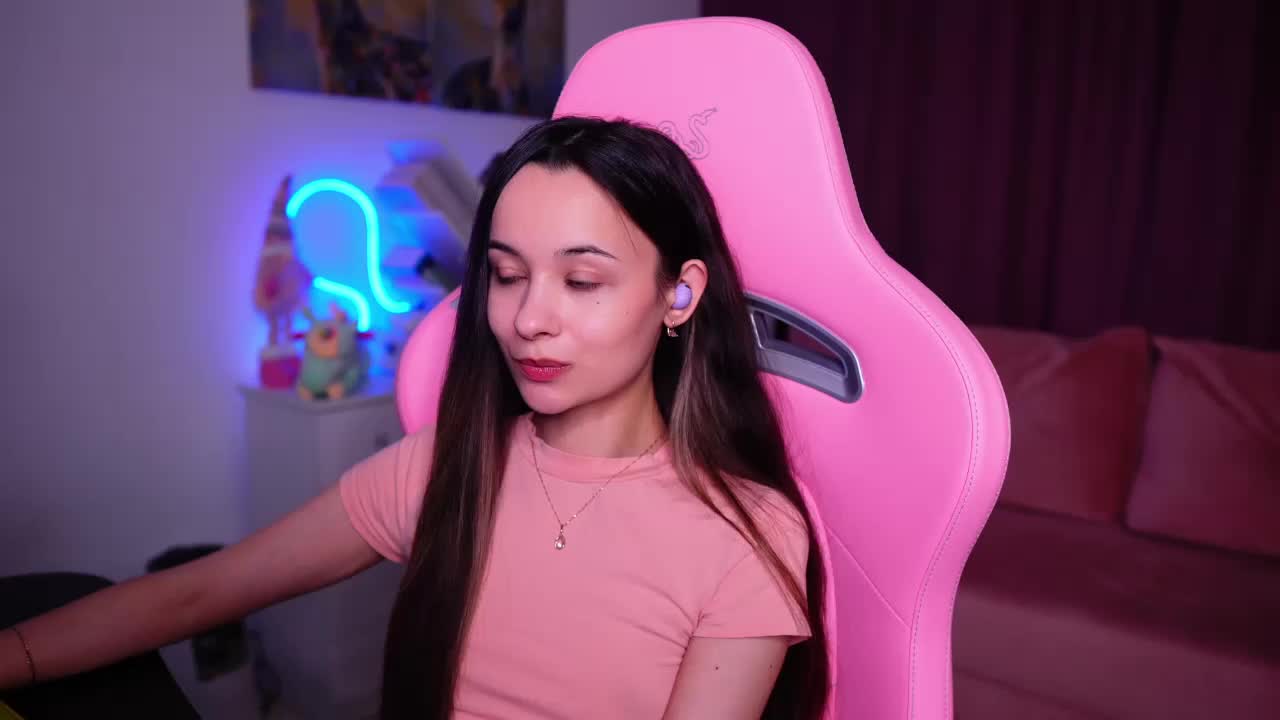 JuicyAngel Adult Chat May 20, 2026