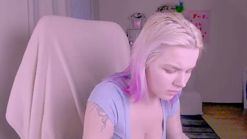 hot_blonda_ Adult Chat May 20, 2026