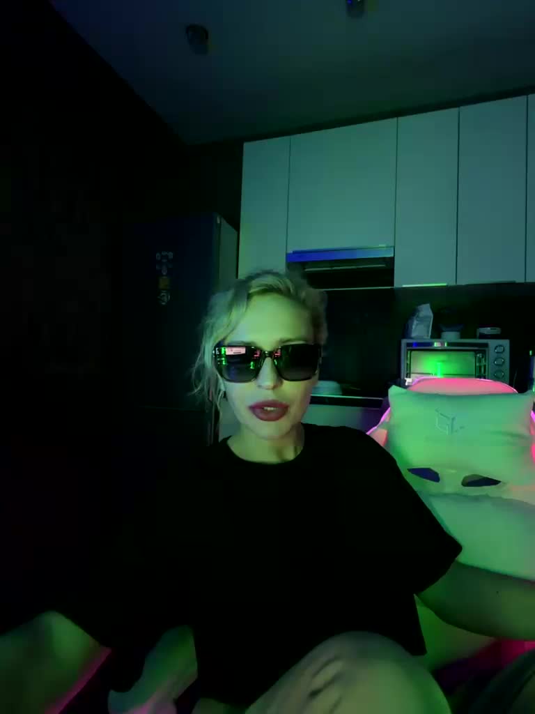 Eva666666 Adult Chat May 21, 2026