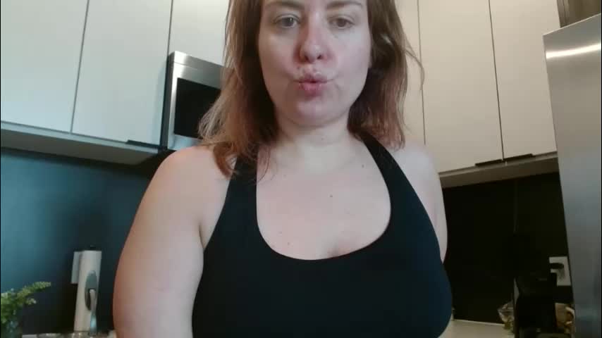 hazel_skye Adult Chat May 21, 2026