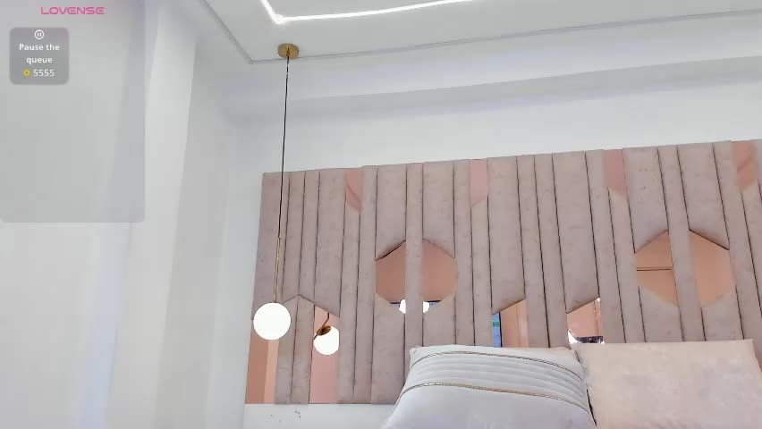 violet_vyx Adult Chat May 21, 2026