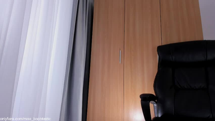 miss_boobtastic Adult Chat May 21, 2026