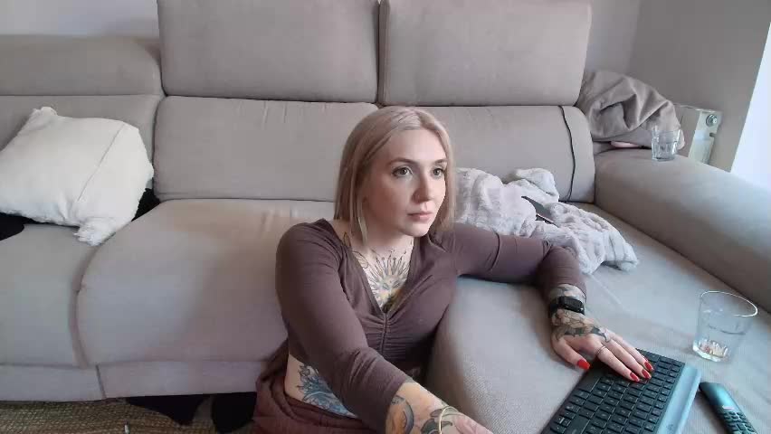 tattoobbgirl Adult Chat May 21, 2026