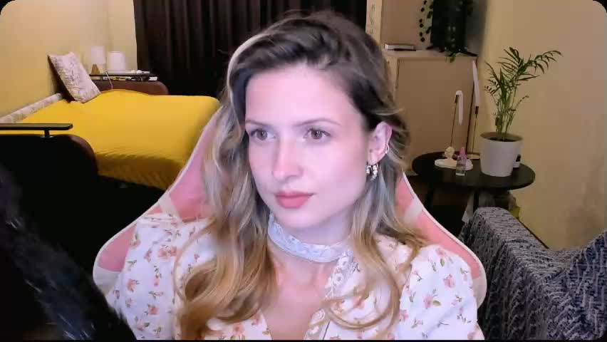 julie_flores Adult Chat May 21, 2026