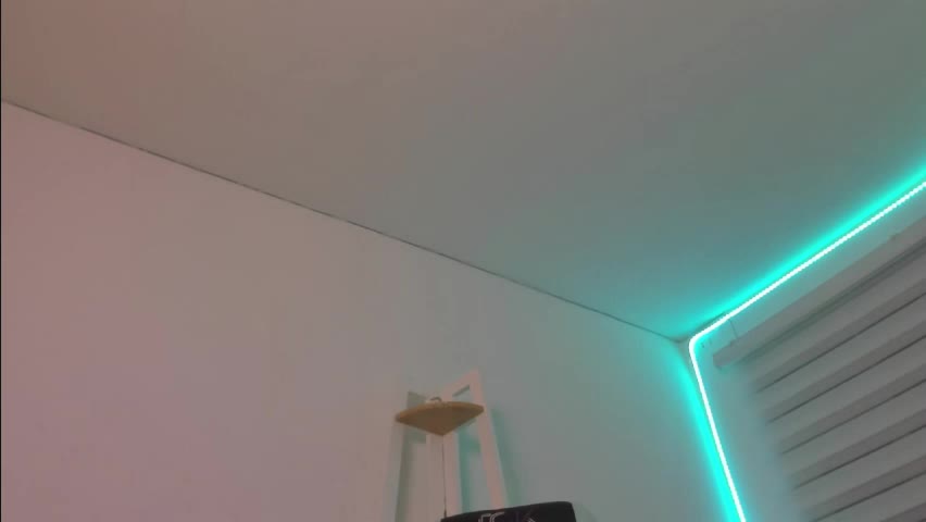 sara_red_x Adult Chat May 22, 2026