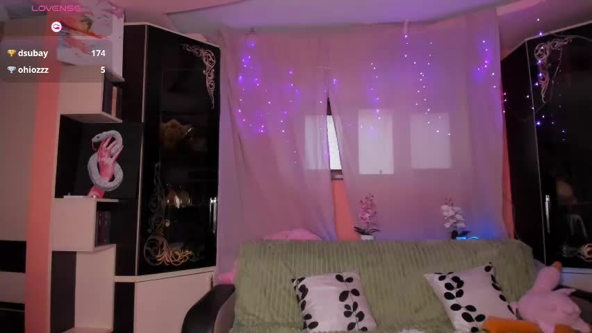 luna_reid Adult Chat May 23, 2026