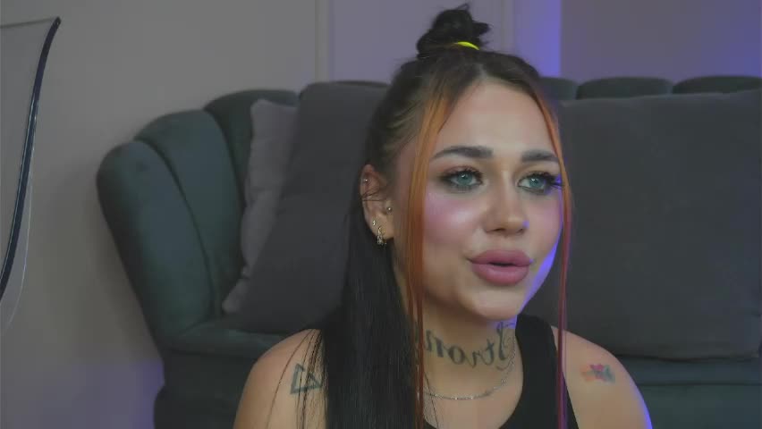 juliafoxxyy Adult Chat May 23, 2026
