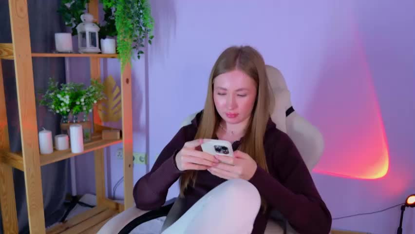 ellycolins_ Adult Chat May 23, 2026