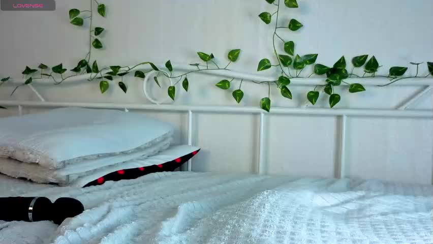 yourscarlettdoll Adult Chat May 23, 2026