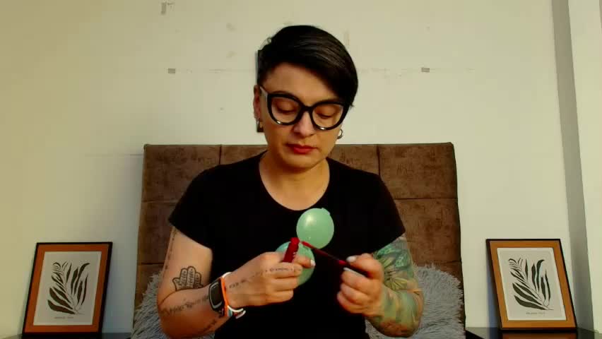 kat_paradisse Adult Chat May 23, 2026