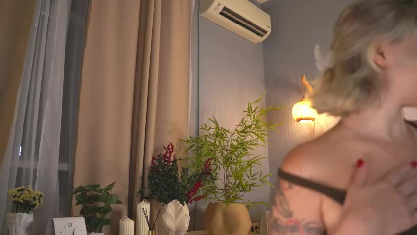 lunea_evienne_ Adult Chat May 23, 2026