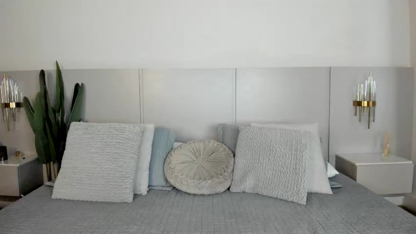 emilie_martinez Adult Chat May 24, 2026