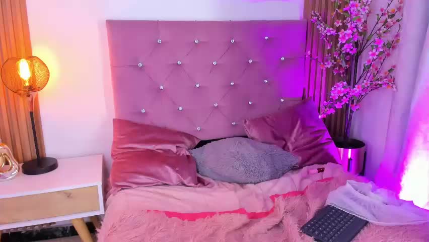 liaa_queen Adult Chat May 24, 2026