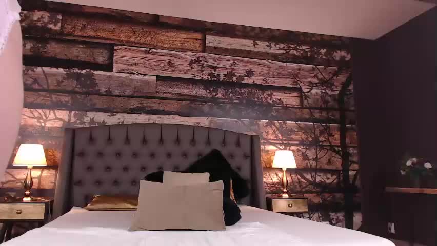 elle_luv Adult Chat May 24, 2026