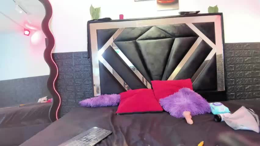 valen_cute22 Adult Chat May 24, 2026