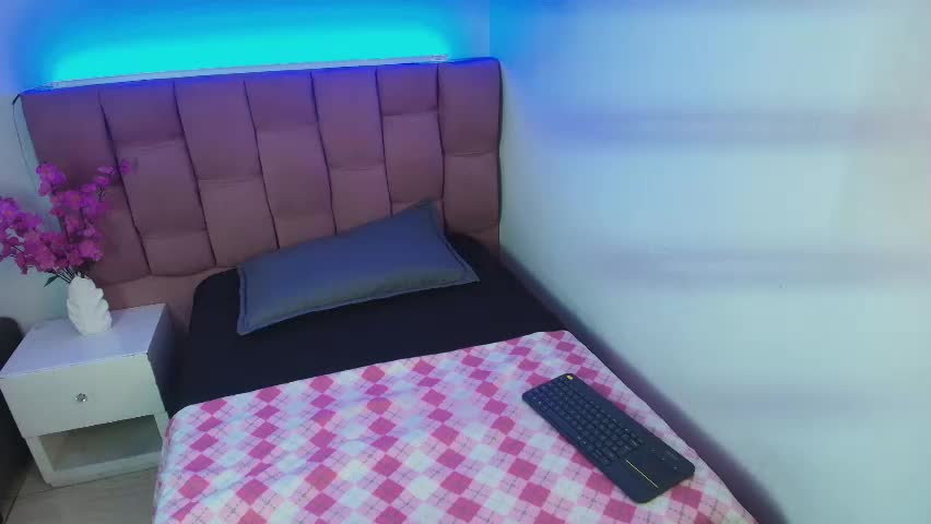 zoe_clarck_ Adult Chat May 23, 2026