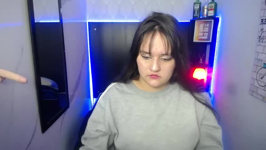 emili_rey Adult Chat May 24, 2026