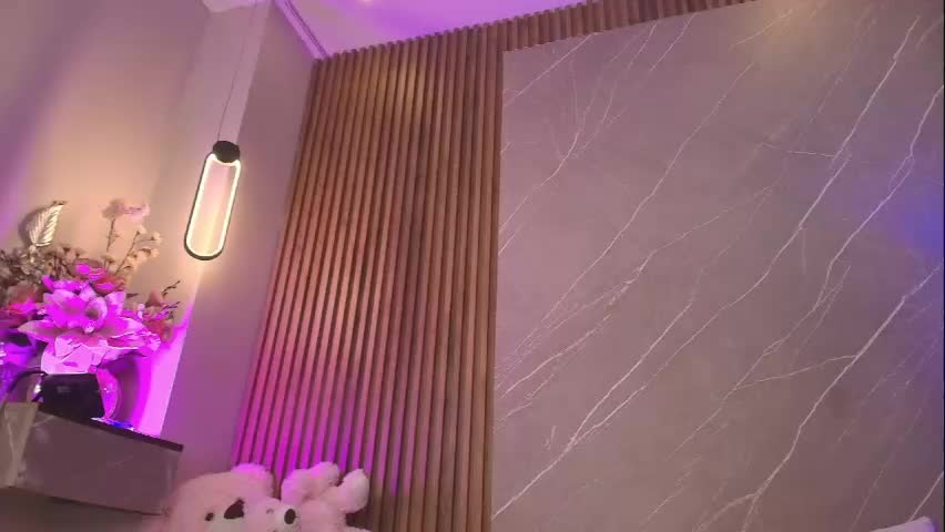 biancaa__18 Adult Chat May 24, 2026