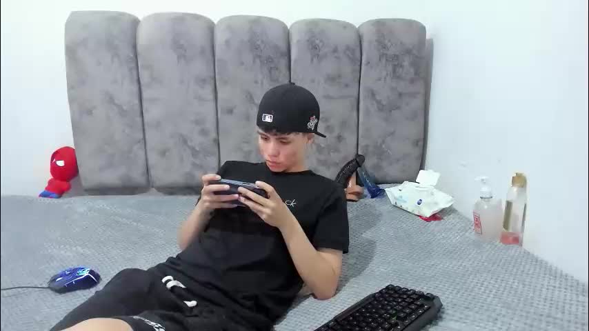 bruno_cruz Adult Chat May 24, 2026