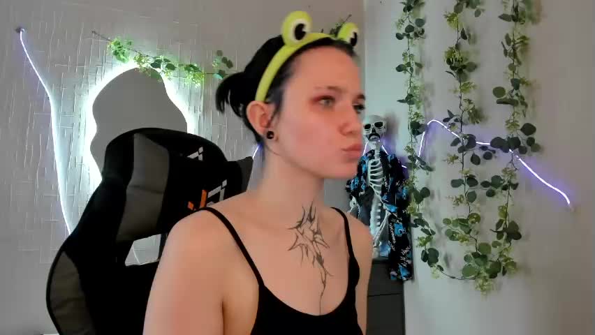 elastikiss Adult Chat May 24, 2026