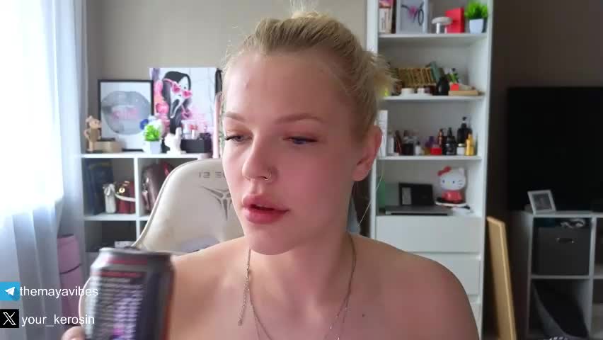 maya_blonde18 Adult Chat May 24, 2026