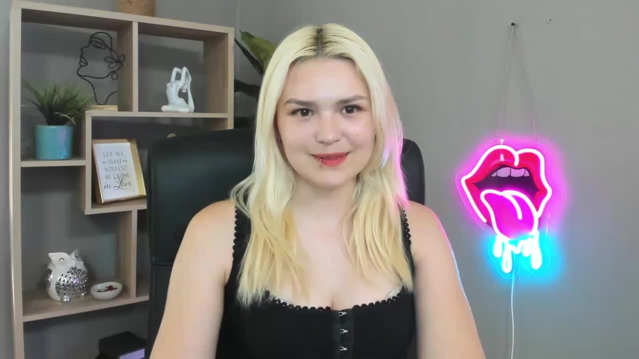 SweetLilyxo Adult Chat May 25, 2026
