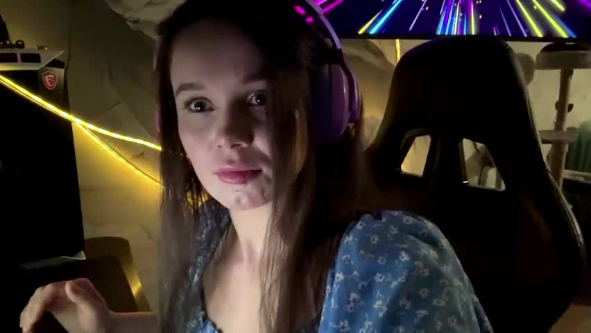 mabelneonakis Adult Chat May 24, 2026
