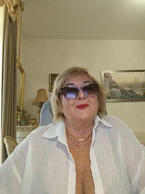 KarinkaSweet Adult Chat May 25, 2026