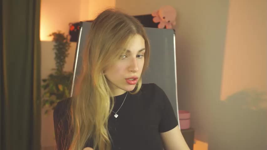 elliecutes Adult Chat May 24, 2026