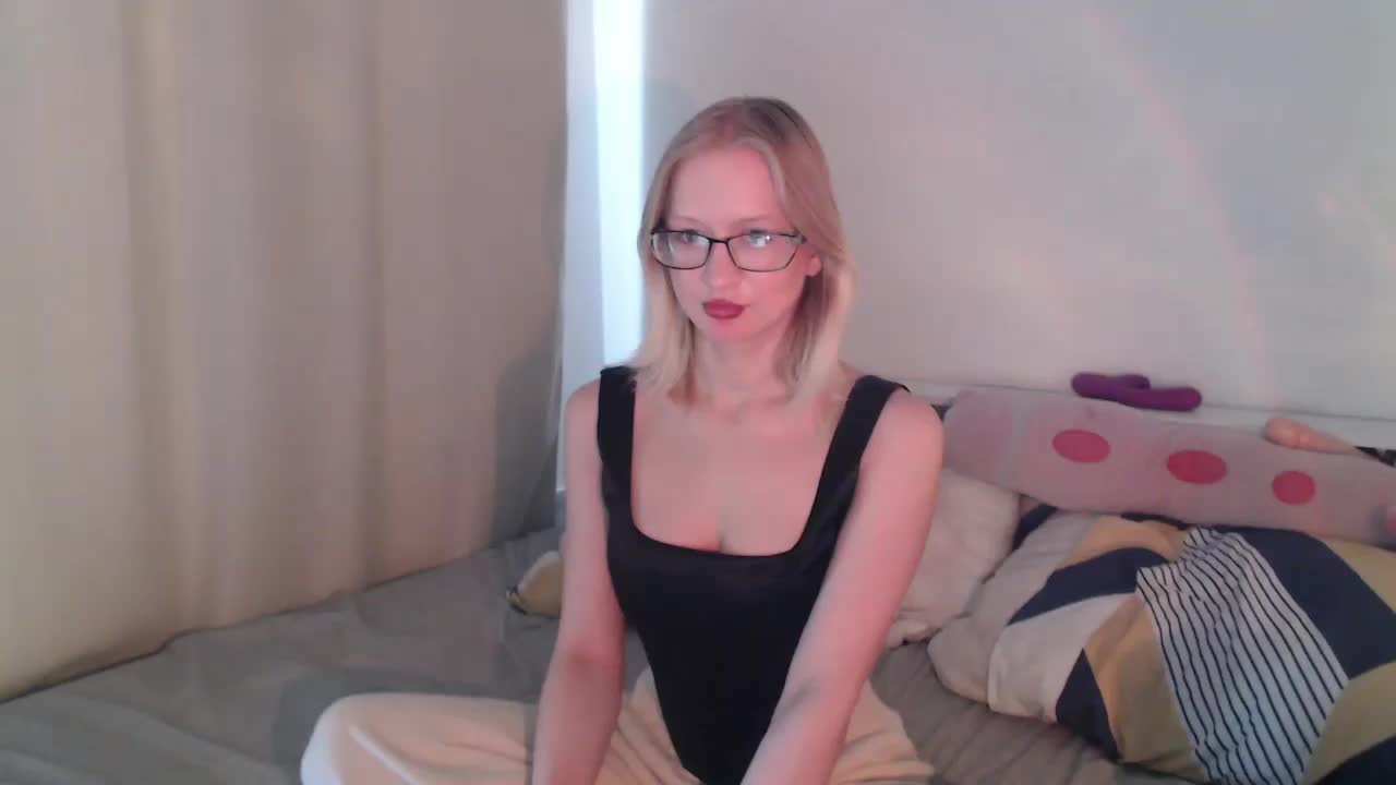 ChloeElegia Adult Chat May 24, 2026