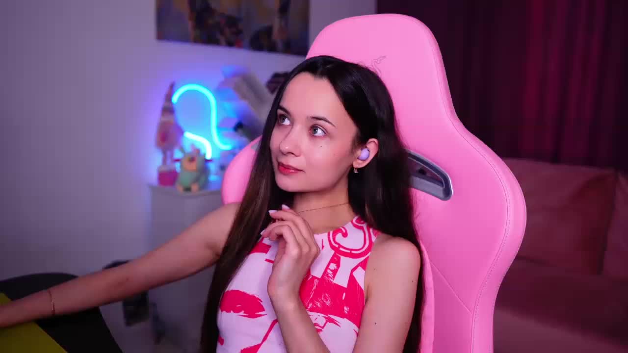 JuicyAngel Adult Chat May 25, 2026