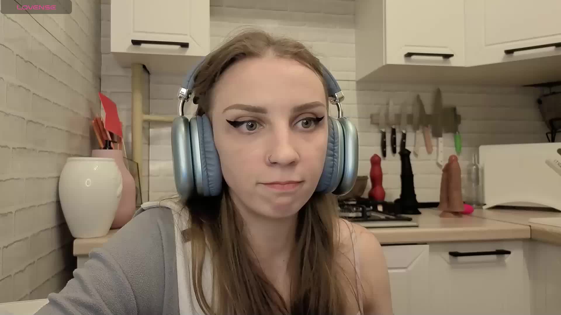 Fist-ashka Adult Chat May 25, 2026