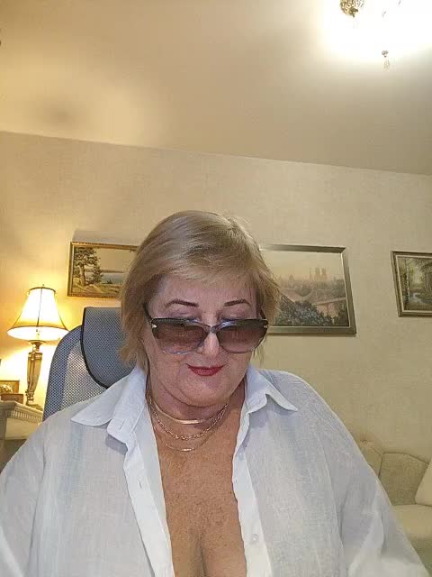 KarinkaSweet Adult Chat May 25, 2026