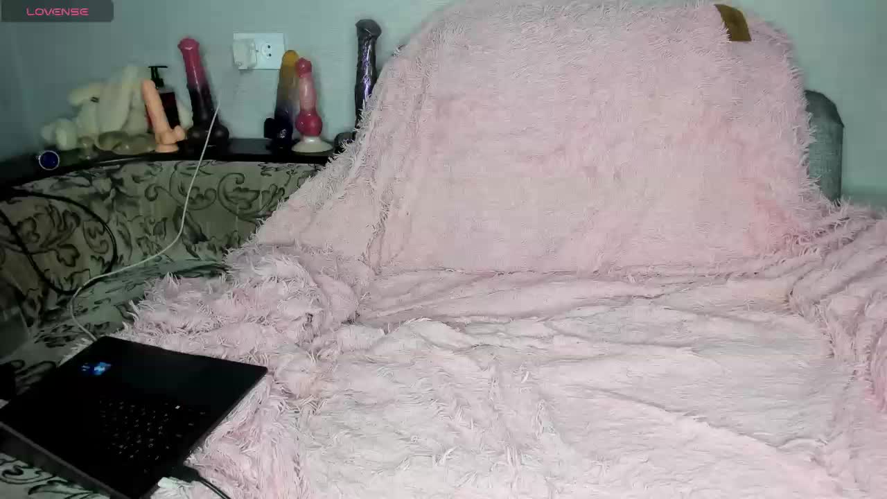 EatFuckLove Adult Chat May 25, 2026