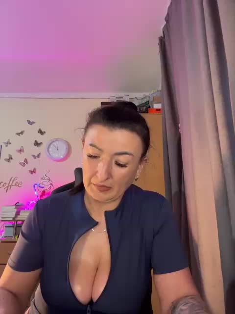 Hotangel75 Adult Chat May 26, 2026