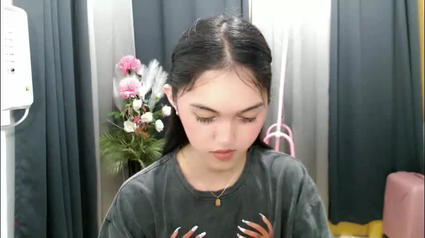 ellamiller69 Adult Chat May 25, 2026