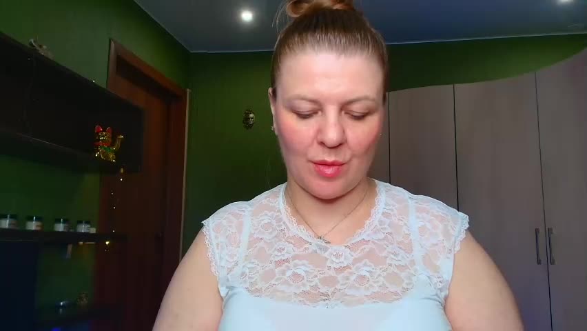 leona_tracie Adult Chat May 26, 2026