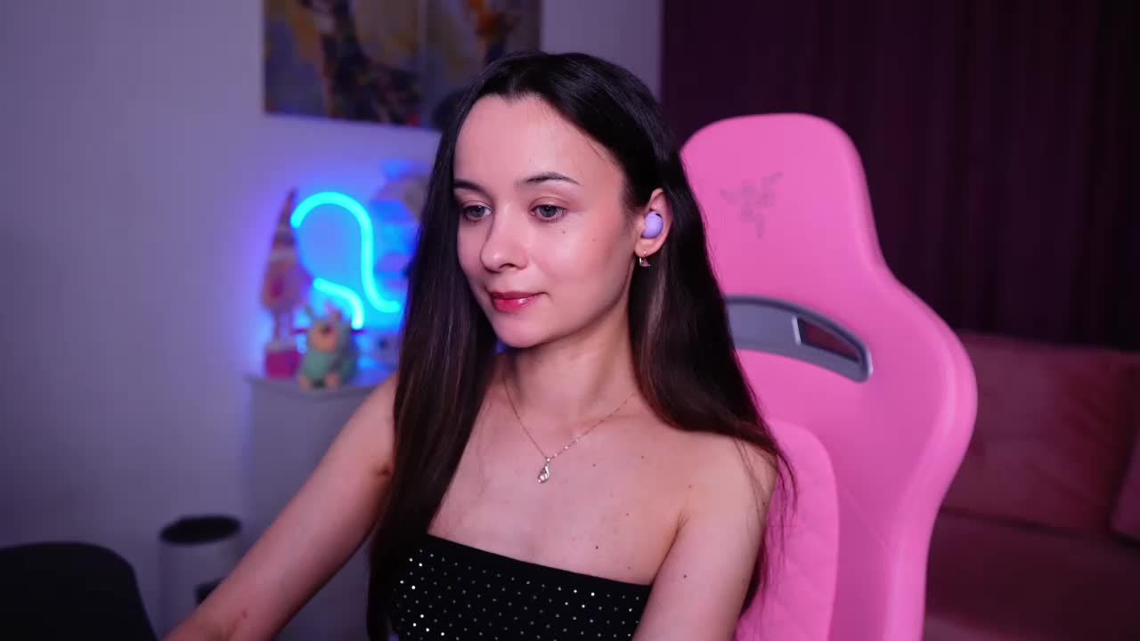 JuicyAngel Adult Chat May 26, 2026