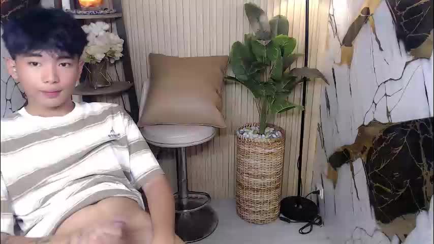 hottestloues Adult Chat May 26, 2026