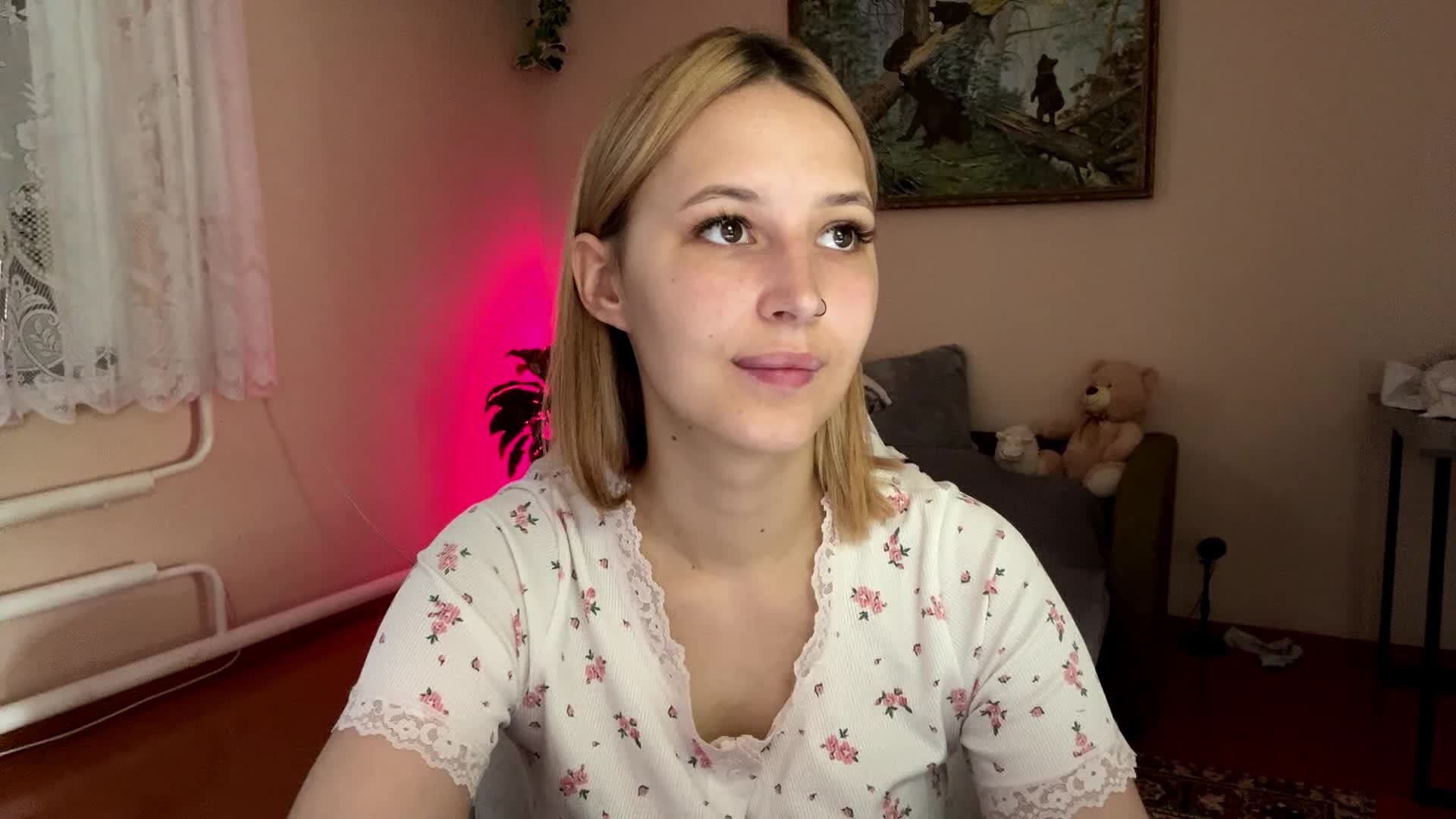 Alyonacuttie Adult Chat May 26, 2026
