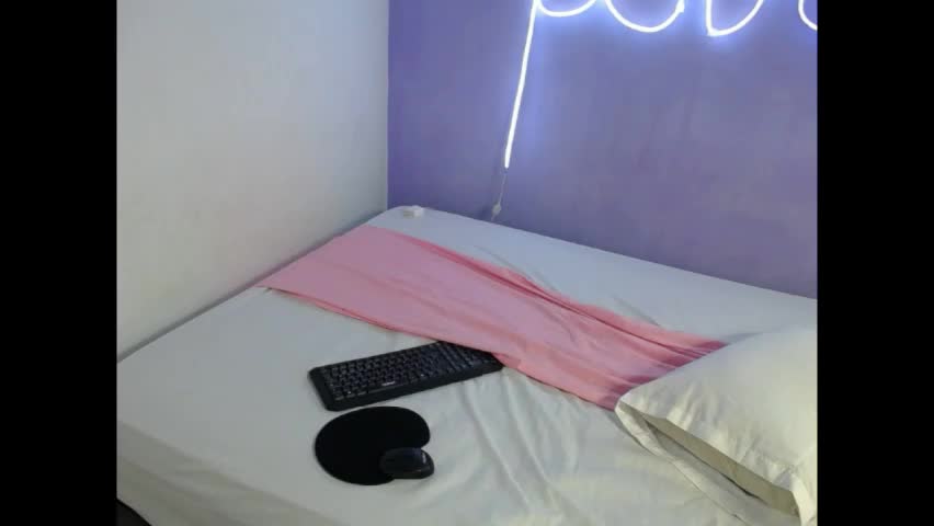 laura_x19 Adult Chat May 26, 2026